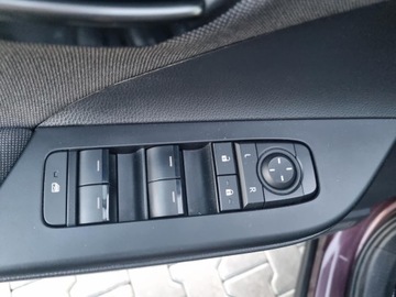 Toyota C-HR II SUV 1.8 Hybrid 140KM 2024 Toyota C-HR 1.8 Hybrid Comfort 1.8 Hybrid Comfort!, zdjęcie 15