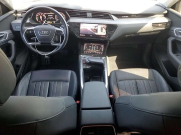 Audi Q8 2024 Audi Q8 E-TRON PREMIUM PLUS, 2024r., 4x4, Elektryczny 355KM, zdjęcie 6