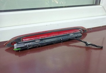 FORD FOCUS MK1 KOMBI TŘETÍ 3 SVĚTLO STOP NA KRYT KUFRU