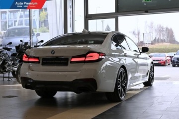 BMW Seria 5 G30-G31 2021 BMW Seria 5 530d xDriveFV23Podgrzewanie KierownicyFotel SportBMW Laserlight, zdjęcie 20