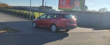 Ford Focus III Kombi 1.6 Duratorq TDCi DPF 115KM 2013 Ford Focus 1.6 diesel ,bezwypadek ,jeden wlasc ,niski pot przebieg ,nowy r, zdjęcie 7
