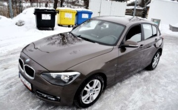 BMW Seria 1 F20-F21 Hatchback 5d 116i 136KM 2012 BMW Seria 1 Automat Sport Navi Bezwypadkowe 1.6 Benzyna 136KM, zdjęcie 17