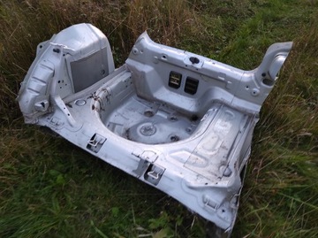 Ванна с ремнем безопасности сзади Seat Ibiza IV 2008-2017 3 двери