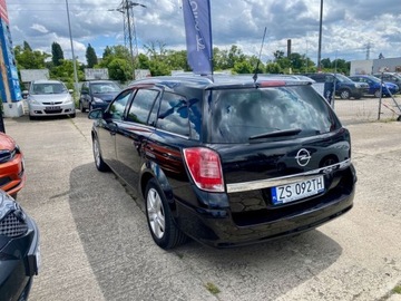 Opel Astra H Kombi 1.4 TWINPORT ecoFLEX 90KM 2010 Opel Astra Edition 111 Jahre 1.4 Benzyna 90KM, zdjęcie 6