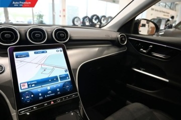 Mercedes Klasa C W206 2023 Mercedes-Benz Klasa C FV23Kierownica SupersportowaPodswietlane listwy prog, zdjęcie 12