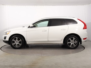 Volvo XC60 I SUV 2.4 D3 163KM 2011 Volvo XC60 D3, 4X4, Automat, Skóra, Xenon, zdjęcie 2