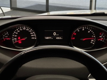 Peugeot 308 II SW Facelifting 1.5 BlueHDI 130KM 2021 Peugeot 308 Active Pack / CarPlay/Android Auto / K, zdjęcie 14