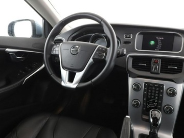 Volvo V40 II Hatchback Facelifting 2.0 D2 120KM 2018 Volvo V40 GRATIS! Pakiet Serwisowy o wartości 600, zdjęcie 15