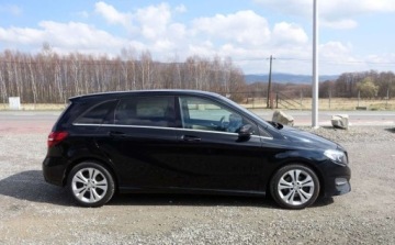 Mercedes Klasa B W246 Sports Tourer 180 BlueEFFICIENCY 122KM 2015 Mercedes-Benz Klasa B 180 1.6 122KM LIFT Automat Full LED Skora Niski prze, zdjęcie 7