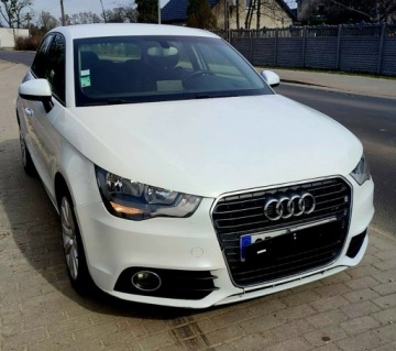 Audi A1 I Hatchback 3d 1.6 TDI 105KM 2012 Audi A1 5 drzwi bardzo zadbane 1.6tdi, zdjęcie 4