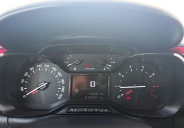 Citroen C3 III Hatchback 1.2 PureTech 82KM 2018 Citroen C3 1.2 82KM Salon PL Niski przebieg gwarancja 1.2 Benzyna, zdjęcie 17