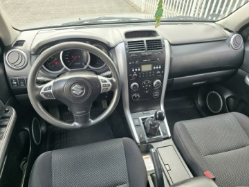 Suzuki Grand Vitara II SUV 1.9 DDiS 129KM 2006 Suzuki Grand Vitara 1.9 DDiS Napęd 4x4 Hak Jeden właściciel od 2018 roku, zdjęcie 8