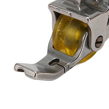 УНИВЕРСАЛЬНАЯ ЛАПКА ДЛЯ ШВЕЙНЫХ МАШИН С ВАЛИКОМ 0,3