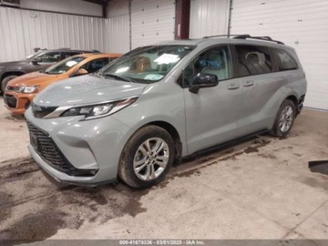 Toyota Sienna III 2023 Toyota Sienna 2023 TOYOTA SIENNA XSE 2.5 Hybryda 189KM, zdjęcie 2