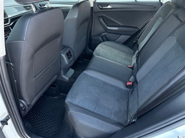 Volkswagen T-Roc I SUV Facelifting 1.5 TSI ACT 150KM 2022 Volkswagen T-Roc 1.5 TSI 150KM Style DSG l Reflekt, zdjęcie 9