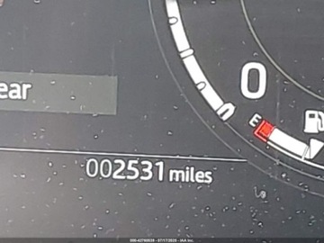 Land Rover Defender IV (L663) 2025 Land Rover Defender 130 P300 S 2025 3.0l 3.0 Benzyna 296KM, zdjęcie 11