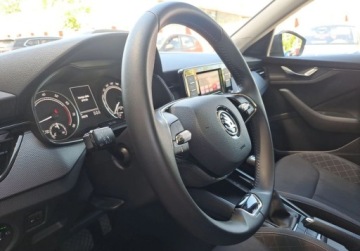 Skoda Kamiq Crossover 1.0 TSI 110KM 2023 Skoda Kamiq DSG Smart LINK Grzane fotele 1,0 TSI 110KM Salon PL ASO Benzyna, zdjęcie 12
