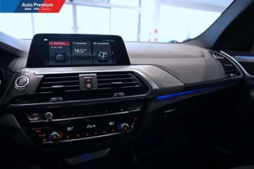 BMW X3 G01 SUV 2.0 20d 190KM 2021 BMW X3 xDriveLED Fog lightsAdaptacyjne reflektory LEDFotele Sportowe 2.0, zdjęcie 9