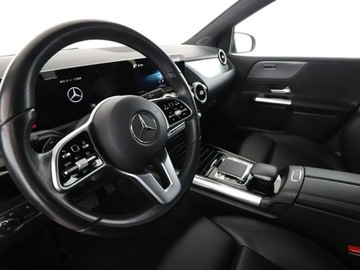 Mercedes Klasa B W247 Sports Tourer 1.3 B180  136KM 2019 Mercedes B 180 Automat, Kamera, Navi, Aut.klima,, zdjęcie 13