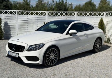 Mercedes Klasa C W205 Coupe 220 d 170KM 2016 Mercedes-Benz Klasa C Mercedes-Benz Klasa C 220 d 4-Matic 9G-TRONIC 2.1