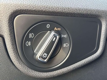 Volkswagen Touran III 1.4 TSI 150KM 2017 Volkswagen Touran TSI 150KM Highline 7 os. LED Top Keyless Nawigacja, zdjęcie 15