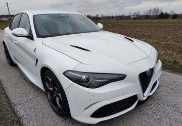 Alfa Romeo Giulia II Sedan 2.9 V6 510KM 2017 Alfa Romeo Giulia Alfa Romeo Giulia 2.9 V6 Bi-Turbo AT8 Quadrifoglio 2.9, zdjęcie 20