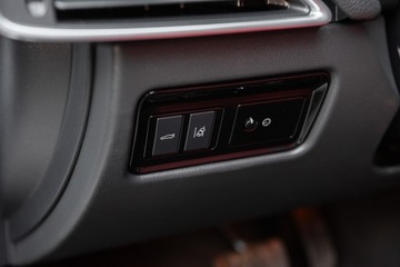 Jaguar XE Sedan 2.0 i4 180KM 2016 Jaguar XE 2.0d 180PS AWD R-Sport 119tys km serwis bezwypadek Gwarancja, zdjęcie 13