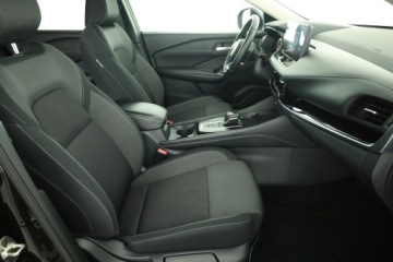 Nissan Qashqai III Crossover 1.3 DIG-T MHEV 158KM 2023 Nissan Qashqai 1.3 DIG-T MHEV, Salon Polska, zdjęcie 6