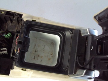 ПОДЛОКОТНИК ХОЛОДИЛЬНИК RANGE ROVER SPORT L320 2007 г.