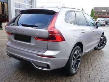 Volvo XC60 II 2025 VOLVO XC60 B5 B AWD Ultra Dark Suv 2.0 (250KM) 2025, zdjęcie 4