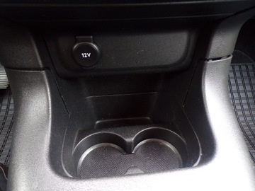 Citroen C3 III Hatchback Facelifting 1.2 PureTech 83KM 2022 CITROEN C3 1.2 BEN ZAMIANA, zdjęcie 19