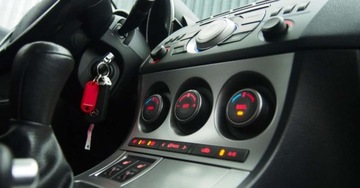 Mazda 3 II Sedan 1.6 MZR 105KM 2010 Mazda 3 1,6BenzynaNiski Udokumentowany PrzebiegSerwisowany wASOMazda-Niemcy, zdjęcie 6