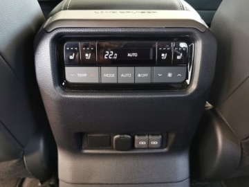 Toyota Land Cruiser VII Terenowy 5d 2.8 D-4D 204KM 2025 Toyota Land Cruiser LC 2.8 D-4D Executive VII (201, zdjęcie 32