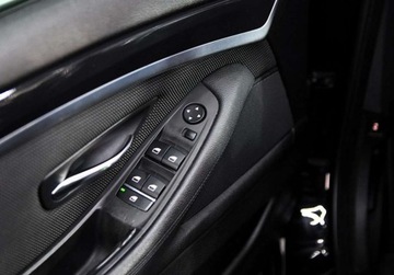 BMW Seria 5 F10-F11 Touring 520d 184KM 2011 BMW Seria 5 Kombi_Panoramiczny dach_Nawigacja_Podgrzewane fotele 2.0 Diesel, zdjęcie 13