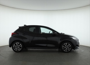 Toyota Yaris IV Hatchback 1.5 Hybrid Dynamic Force 116KM 2022 Toyota Yaris 1.5 VVT-i Hybrid, Salon Polska, zdjęcie 5