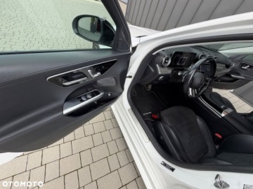 Mercedes Klasa C W206 Limuzyna 2.0 300 258KM 2022 Mercedes-Benz Klasa C Mercedes-Benz Klasa C 300 mHEV 4-Matic AMG 2.0 258KM, zdjęcie 22