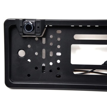 Камера заднего вида и 2 датчика парковки в рамке