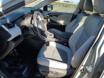 Toyota 2021 Toyota RAV4 Toyota RAV4 XLE Premium FWD, od ubezpieczalni po gradobiciu, zdjęcie 7