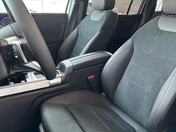 Mercedes GLB SUV Facelifting 2.0 220 190KM 2025 MERCEDES-BENZ GLB 220 4-Matic AMG Line 2.0 190KM, zdjęcie 5