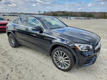 Mercedes GLC C253 2021 Mercedes-Benz GLC Coupe 300 4Matic 2021 2.0 Benzyna 255KM, zdjęcie 4
