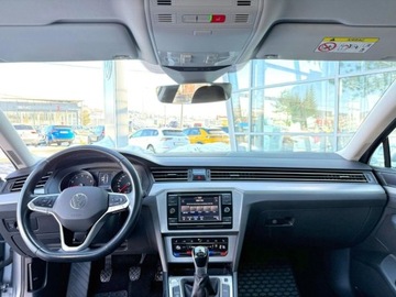 Volkswagen Passat B8 Limousine Facelifting 1.5 TSI EVO 150KM 2021 Volkswagen Passat 1.5TSI 150KM LED CzujnikiParkowania SalonPL NiskiPrzebie, zdjęcie 14