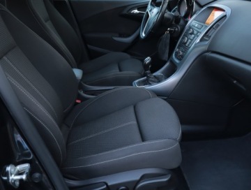 Opel Astra J Sports Tourer Facelifting 1.6 CDTI  136KM 2015 Opel Astra 1.6 CDTI, Navi, Klima, Klimatronic, zdjęcie 8