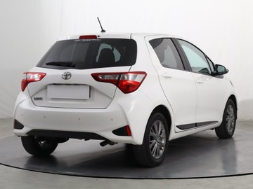 Toyota Yaris III Hatchback 5d Facelifting 2017 1.5 Dual VVT-iE 111KM 2017 Toyota Yaris 1.5 Dual VVT-i, Salon Polska, zdjęcie 4