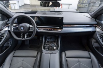 BMW Seria 5 G90-91 Touring 2.0 520d 197KM 2026 BMW 520 xDrive Limuzyna - Dostępny od ręki!, zdjęcie 13