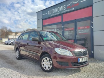 Skoda Fabia II Kombi Facelifting 1.2 HTP 70KM 2013 Skoda Fabia GWARANCJA Udokumentowany przebieg Nowy Rozrzad Mozliwa zamiana