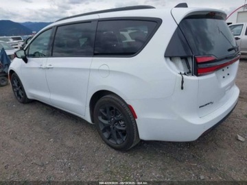 Chrysler Pacifica II 2024 Chrysler Pacifica Touring L 2024 3.6l 3.6 Benzyna 287KM, zdjęcie 3