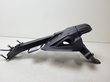 YAMAHA MT09 21+ BŁOTNIK TYŁ MOCOWANIE TABLICY