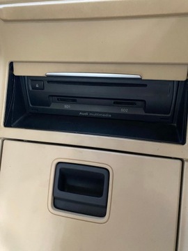 Audi A8 D4 Sedan Facelifting 4.0 TFSI 435KM 2015 AUDI A8 4.0 TFSI quattro 435 KM, Long , Full, zdjęcie 14