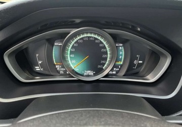 Volvo V40 II Hatchback Facelifting 2.0 D2 120KM 2018 Volvo V40 , R- Design , nawigacja , skorzane fotele 2.0 Diesel 120KM, zdjęcie 22