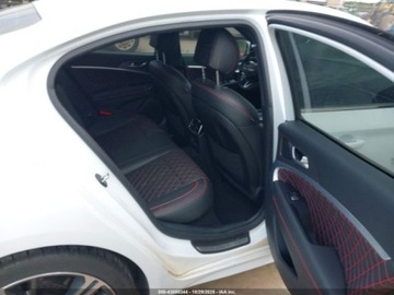  Genesis G70 3.3T Sport Advanced 2025 3.3 Benzyna 368KM, zdjęcie 13